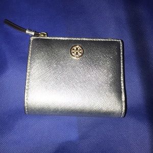 Tory Burch Mini Wallet